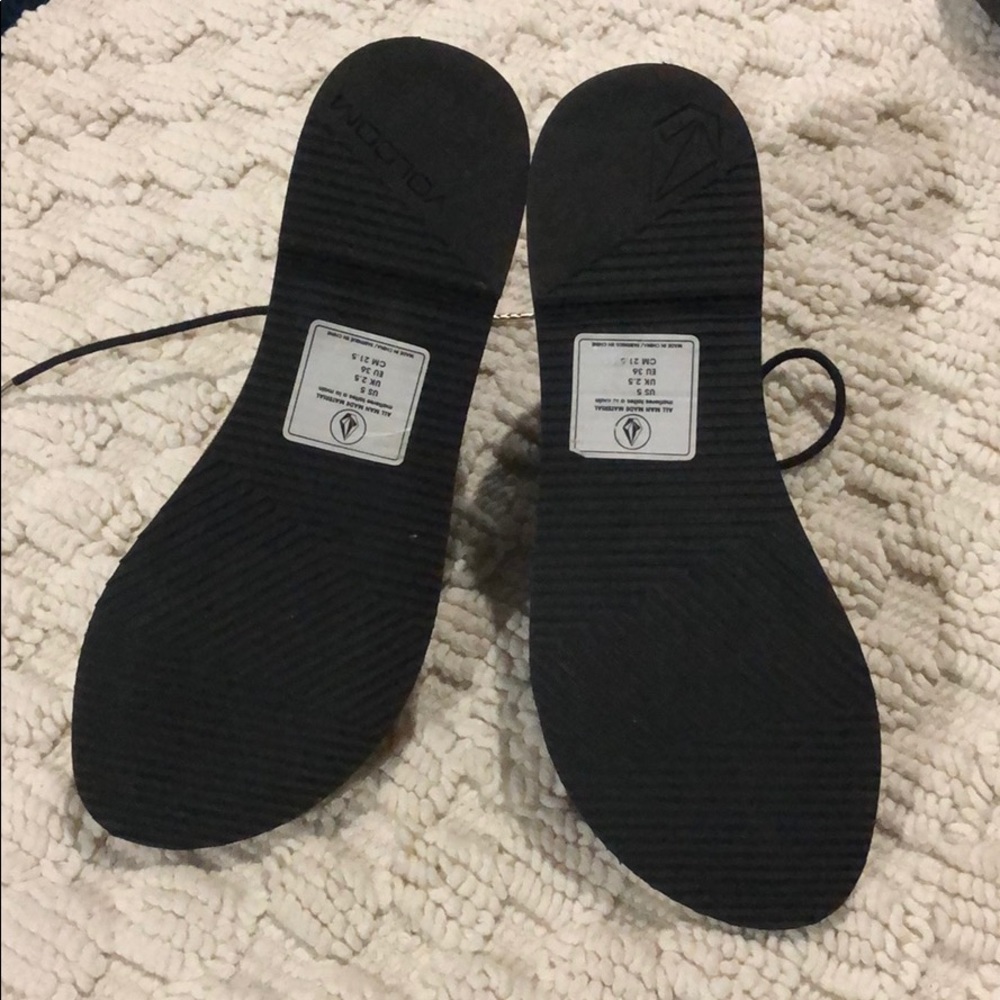 Volcom Sandals - Picture 5 of 6